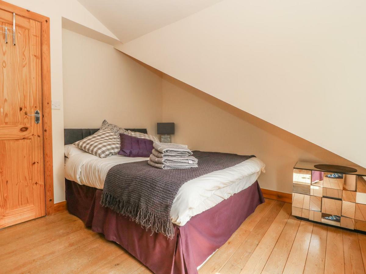 Middle Barn Villa Кийли Екстериор снимка